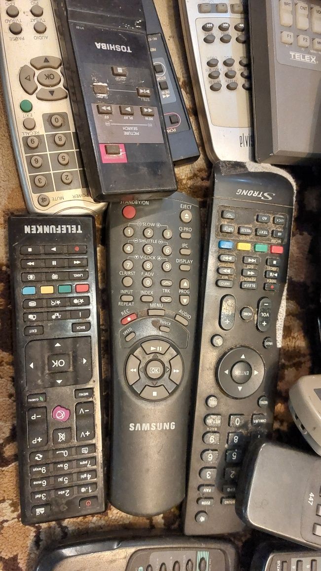 Pilot do telewizora lub VHS itp. Pakiet 50 sztuk