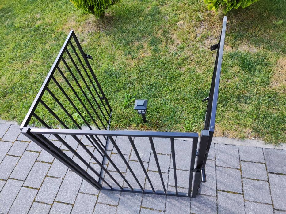 Barierka osłona kominka 304 cm