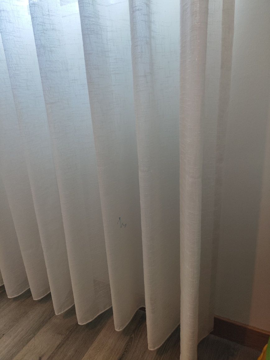 Cortinas com calha - PÉROLA COM BRILHOS