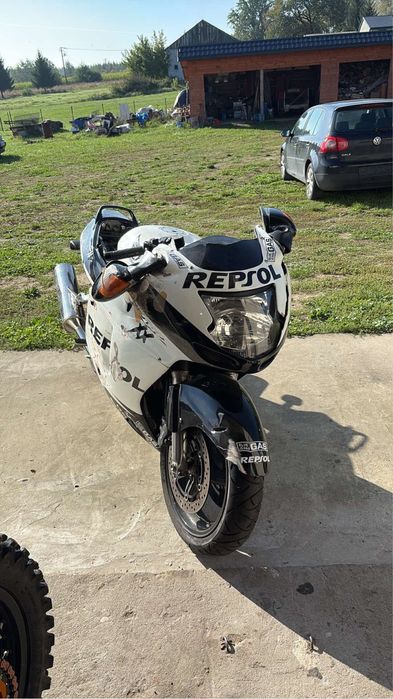 Honda cbr 1100xx cała na części