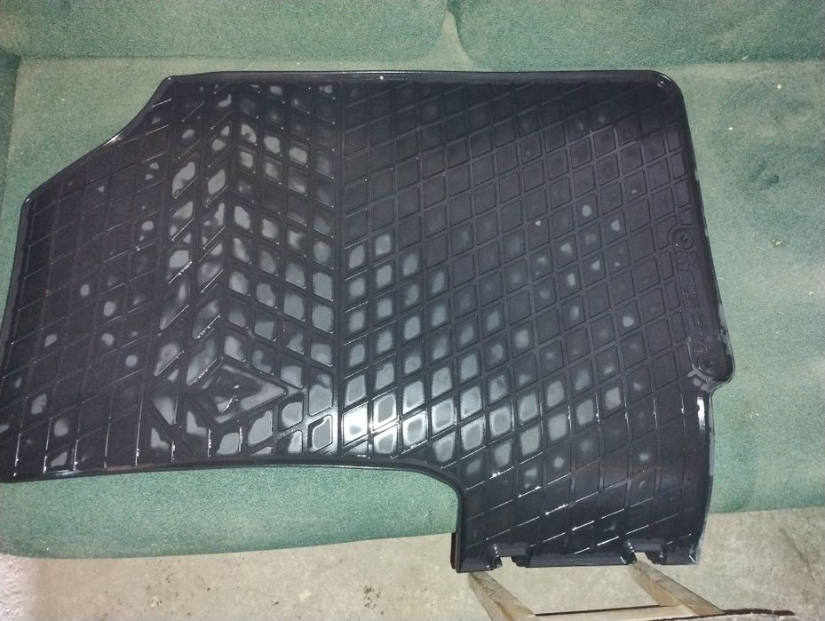 Правый правый правый