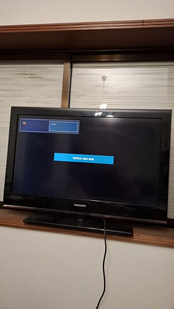 Televisão Samsung 32' LE32B530P7W