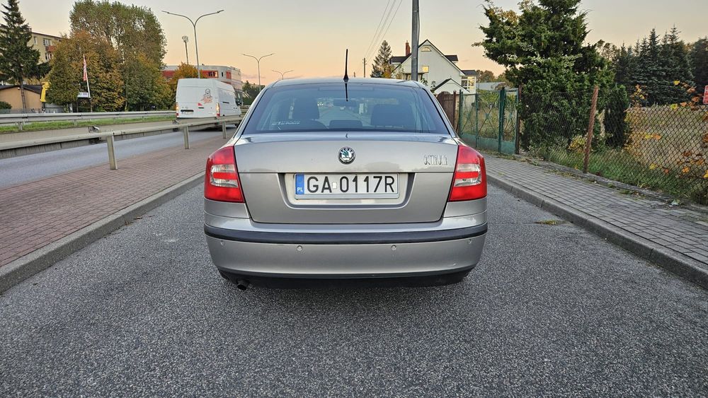 Skoda oktavia 1,6 benz Gaz 2 właściciel