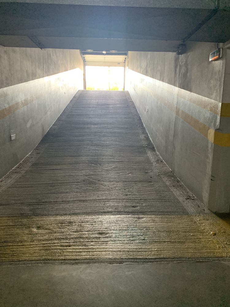 2 lugares de garagem  com 27 m2
