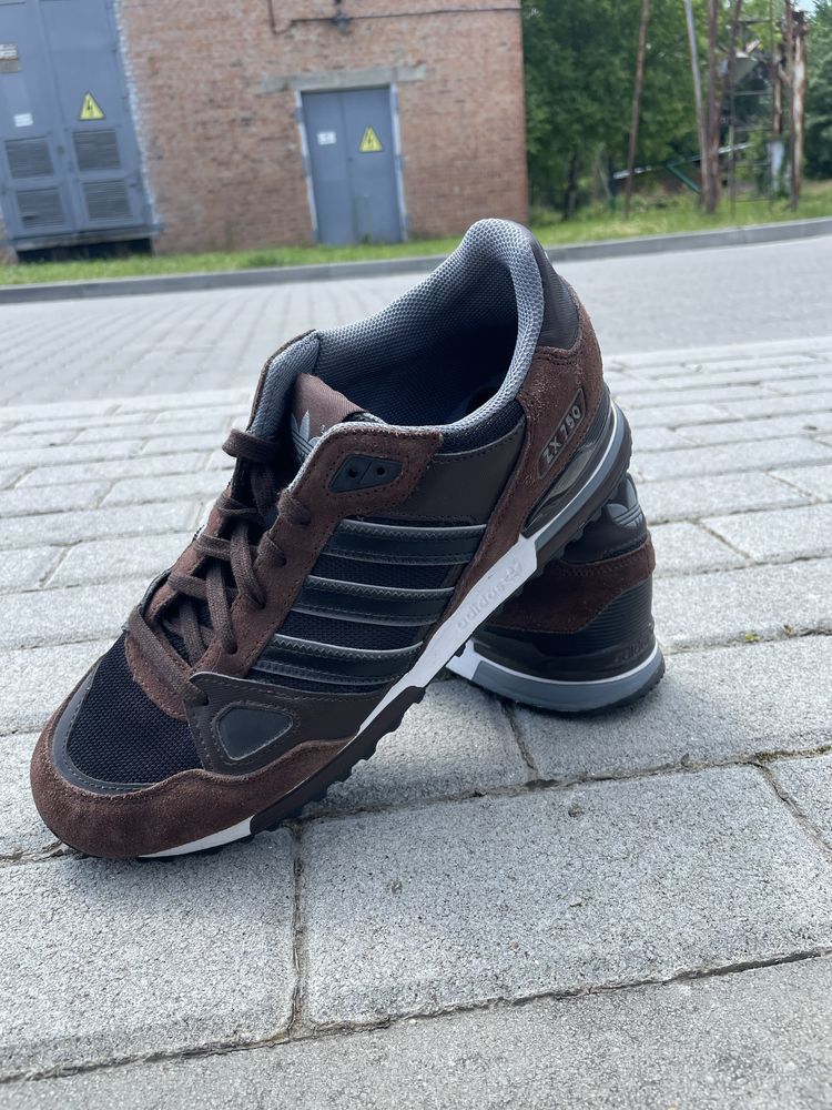 ___Нові Кросівки Adidas___