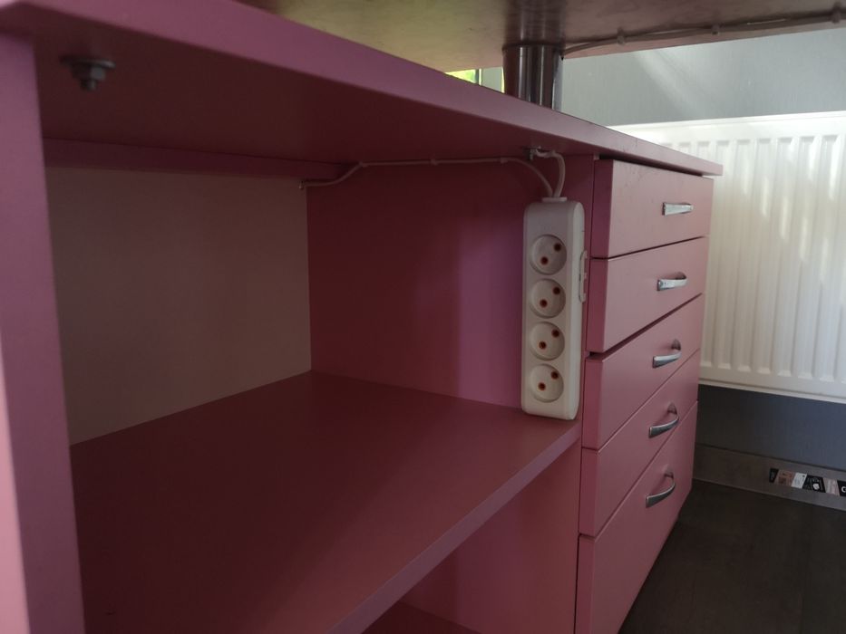 Стол для маникюра