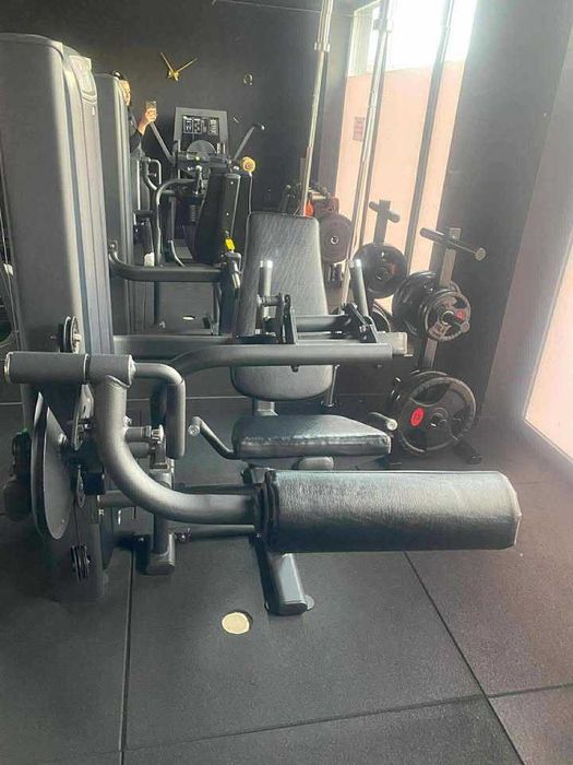 Na sprzedaż: Maszyna do ćwiczeń – Seated Leg Curl