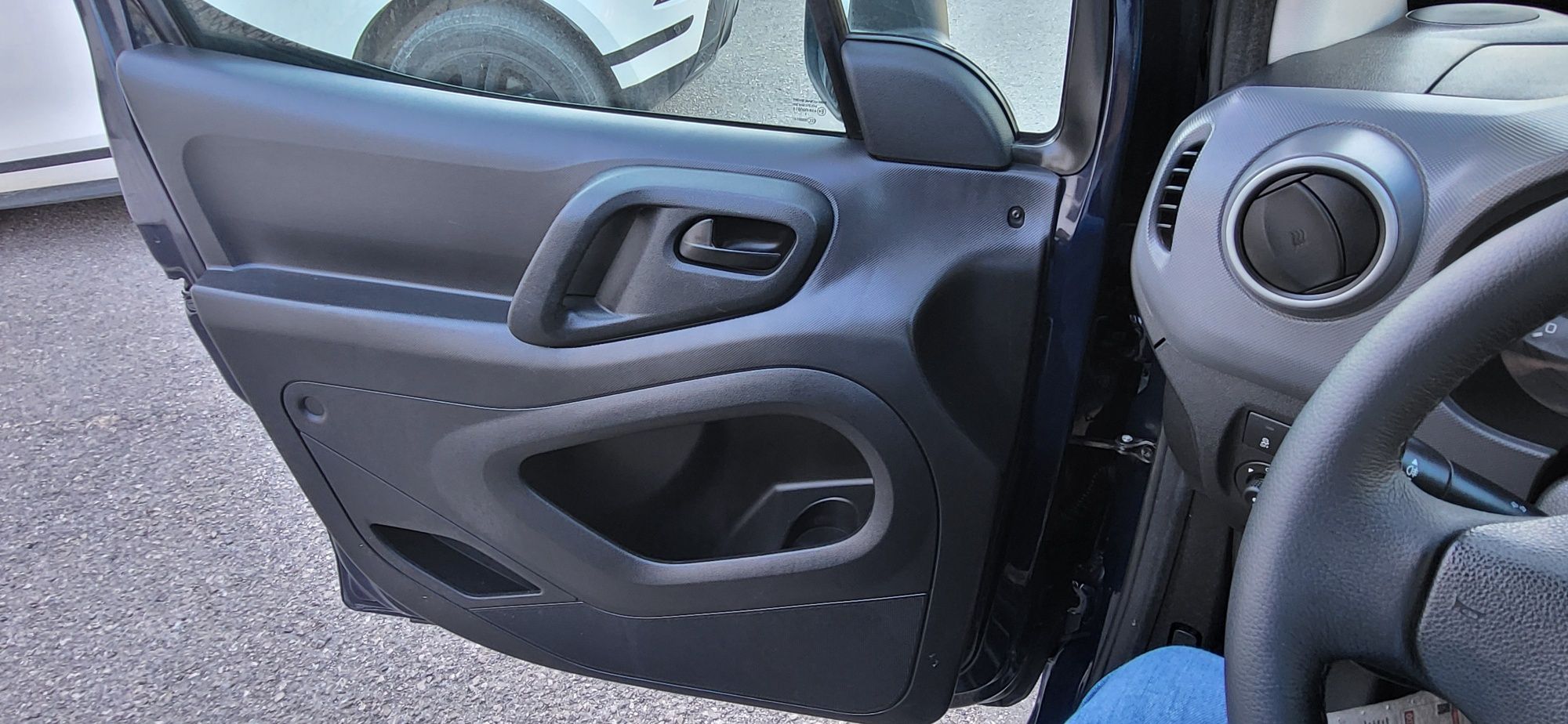 Citroën Berlingo com 142.000 km nacional