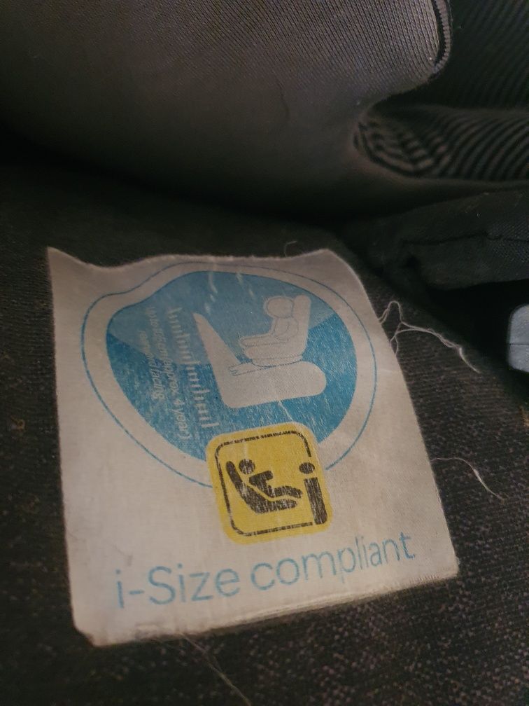 fotelik maxi cosi I size compliant + baza 2 way fix