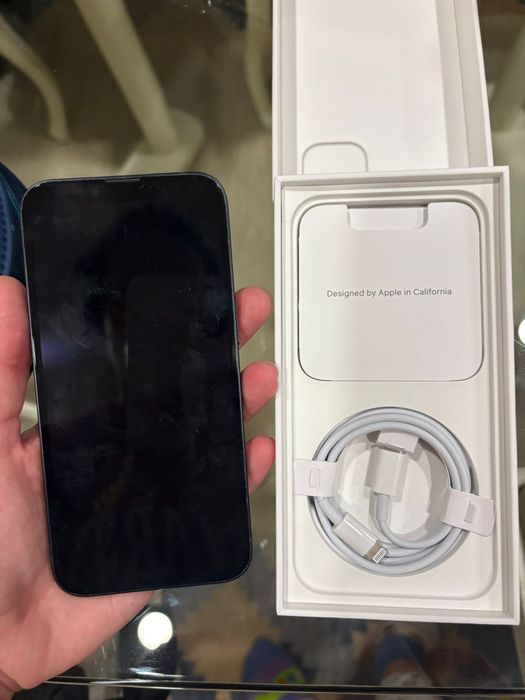 iPhone 13 128GB midnight