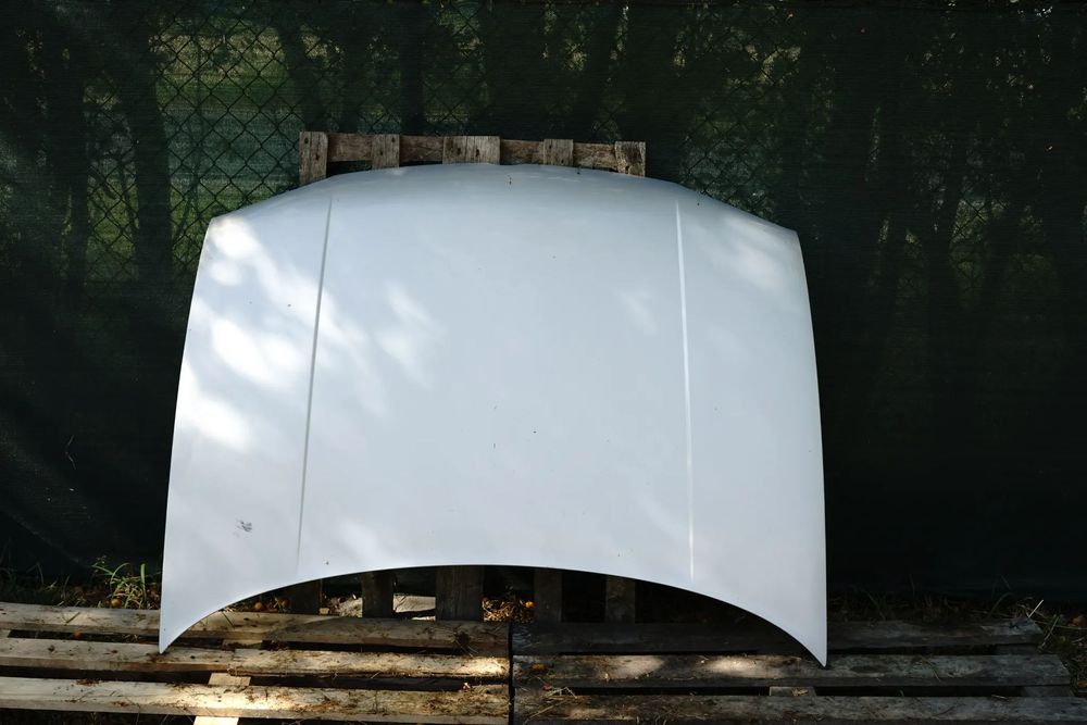 Maska pokrywa silnika VW Golf IV LB7Z