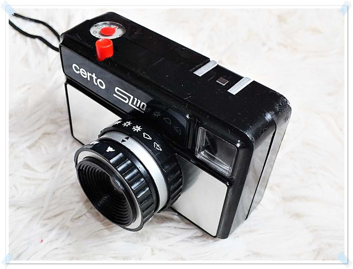 Malutki aparat Certo SL110 z lat 70' czasy PRL / DDR Stan idealny!