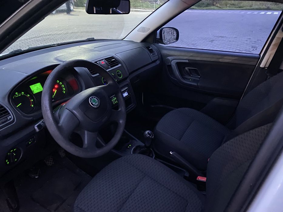Оренда прокат Skoda Fabia 1,4 бензин 450 грн