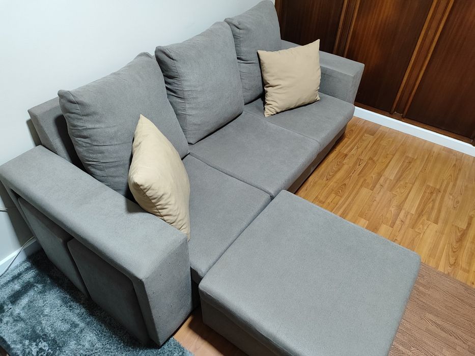 (MUDANÇA DE PREÇO) Sofá Chaise Reversível com 2 puffs
VIANA