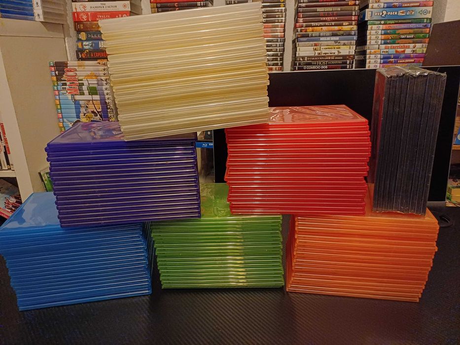Lote de 128 caixas para dvd