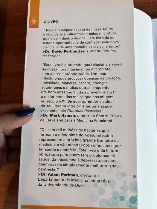 Livro Queridas bactérias