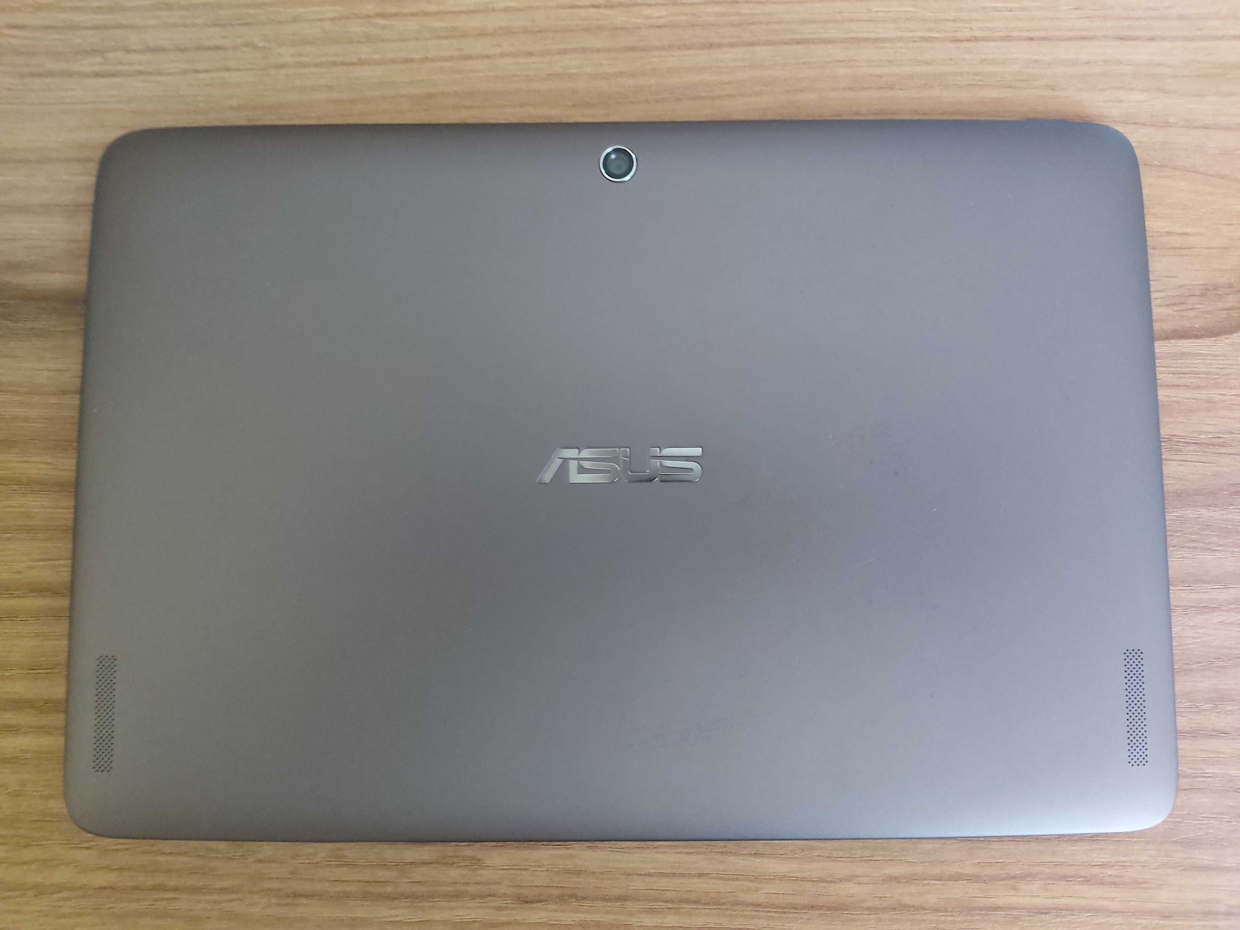Tablet Asus + teclado + bolsa