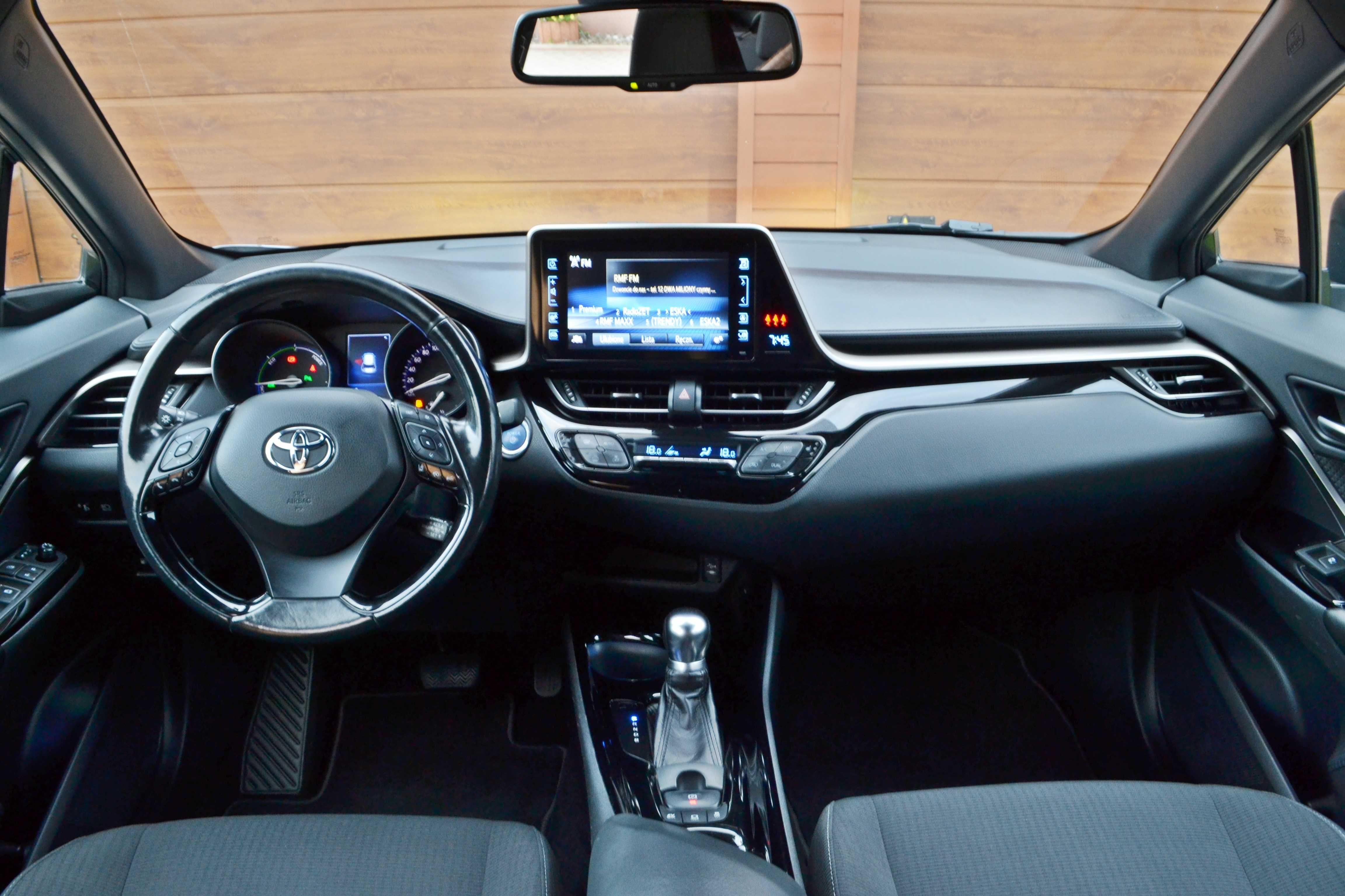 # Toyota C-HR # 1.8 hybryda # 2019 # automat #