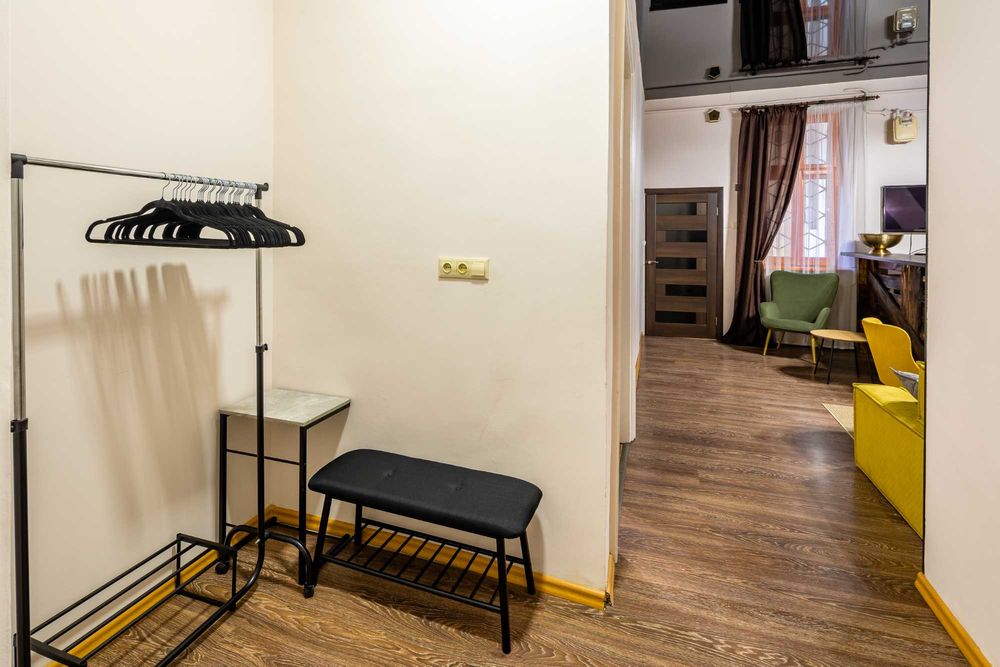 Оренда житла подобова центр університет Франка вул. Листопадового Чину