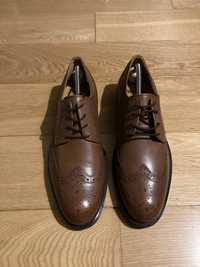 Sapatos de homem Oxford