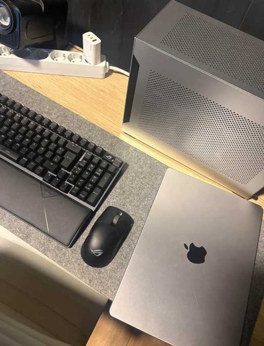 Torre Gaming ITX - RTX 4070Ti / Ryzen 5 8400f