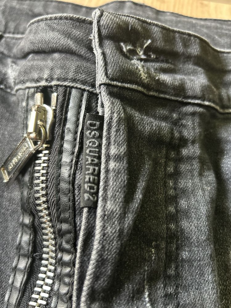 Spodnie meskie firmy Dsquared2