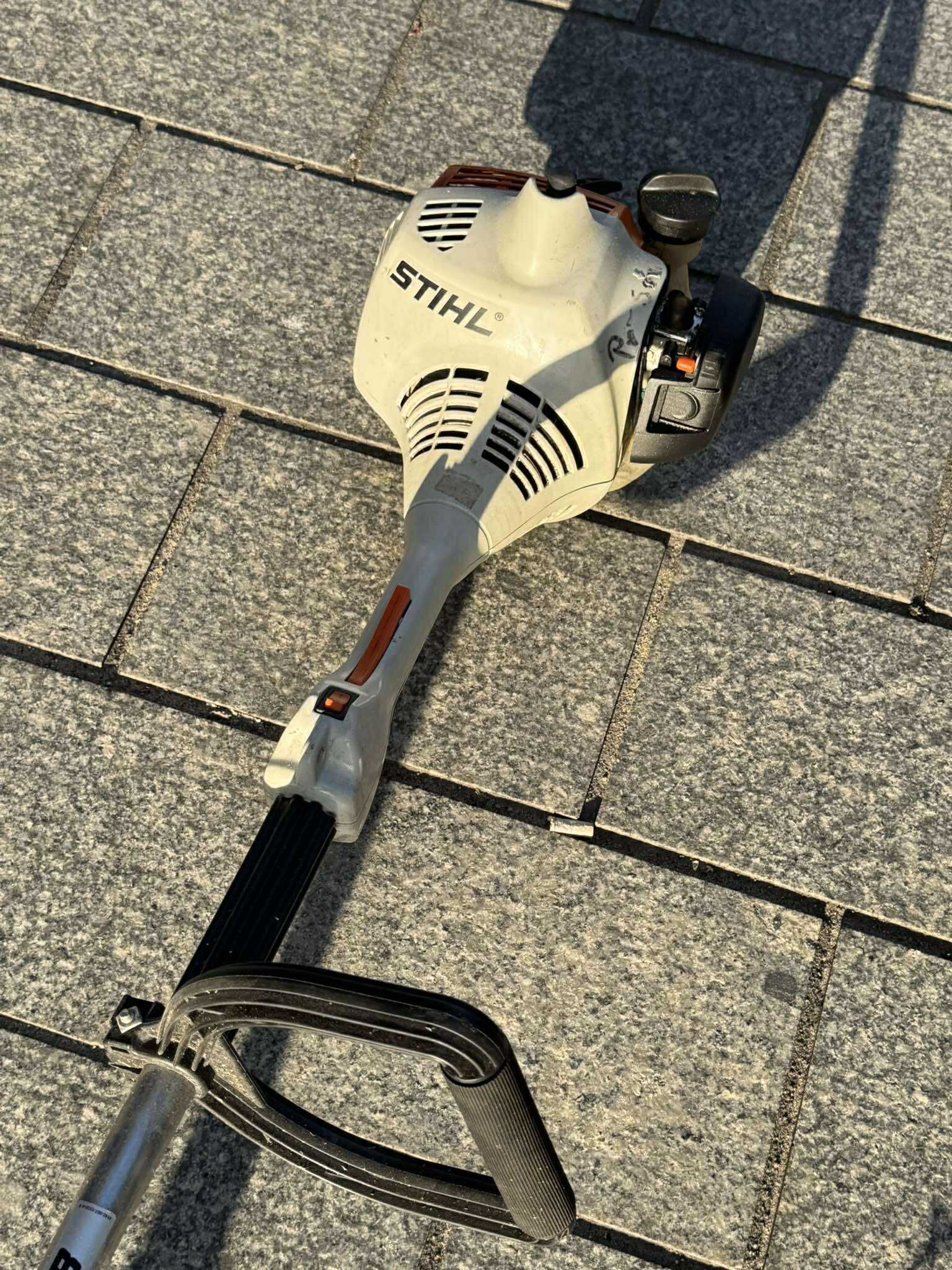 Podkaszarka STIHL FS38 do serwisu GAŚNIE