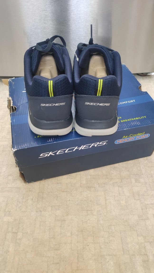 Мужские кроссовки Skechers