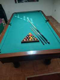 Mesa Snooker com acessórios (Bom estado)