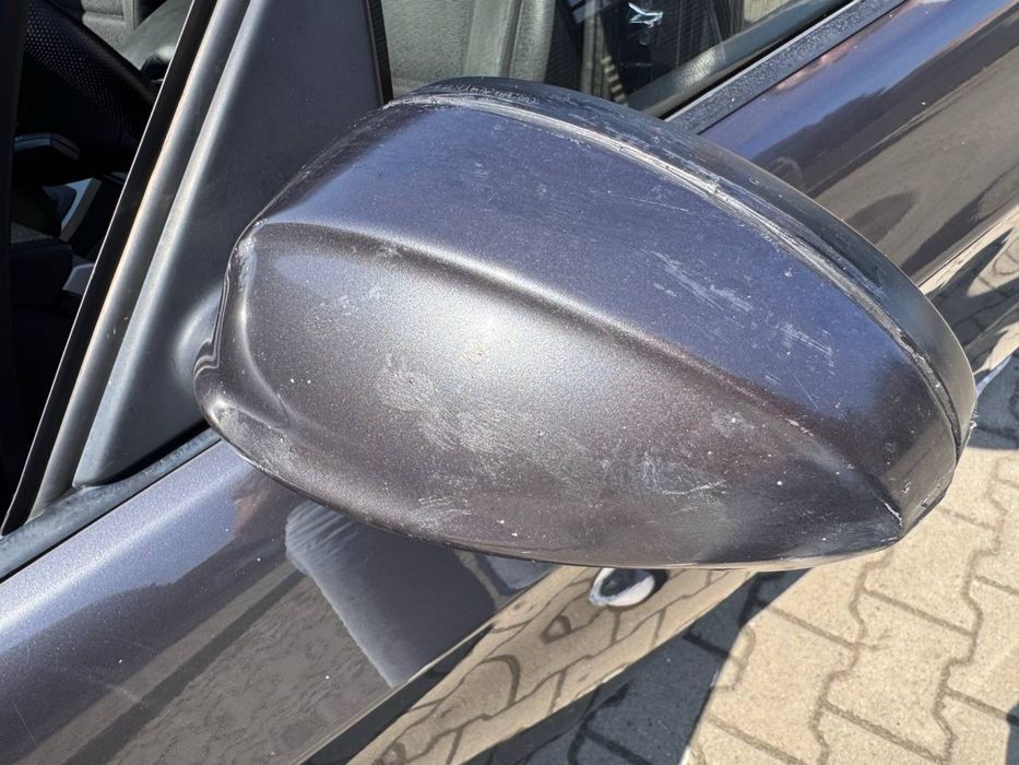 BMW E90 2.0 бензин ,