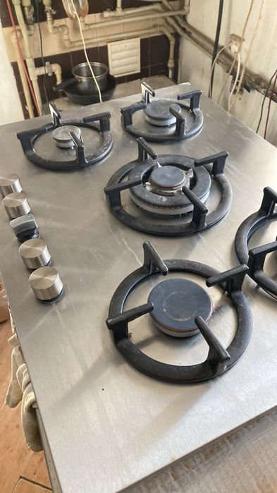 НОВАЯ газовая поверхность Electrolux