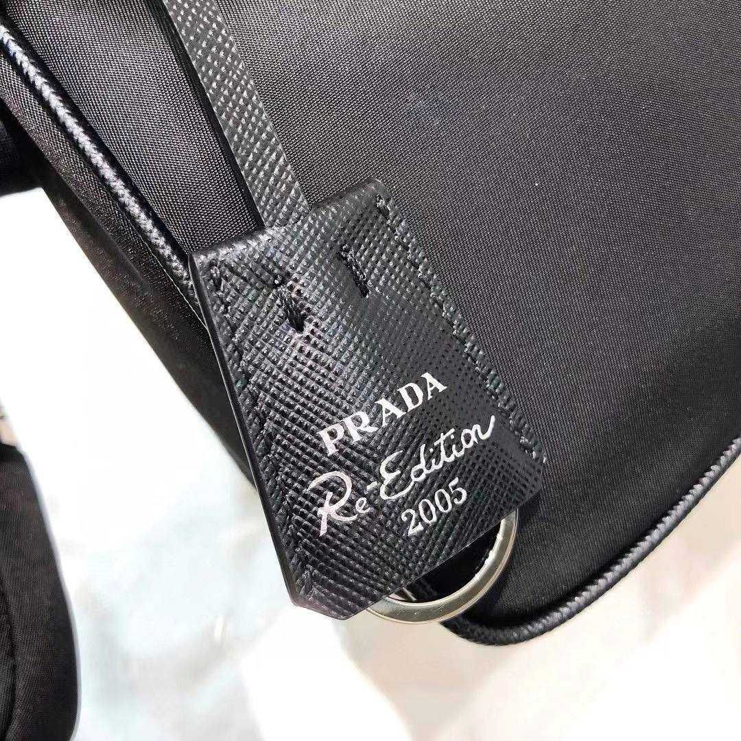 Сумка Prada Nylon Bag Re-Edition