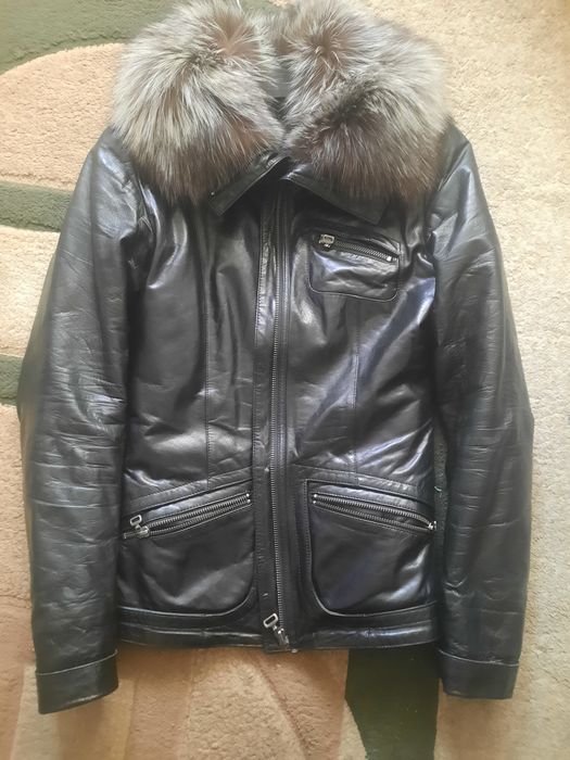 Продам куртку натуральная кожа.