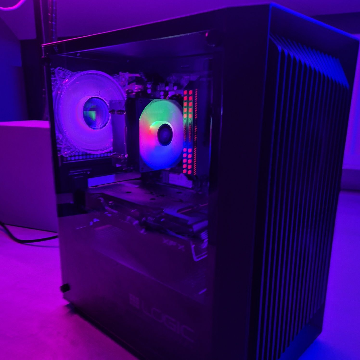 Komputer RX6600/RX6700XT/R5 5500/16Gb ram/Gamingowy Okazja RGB windows