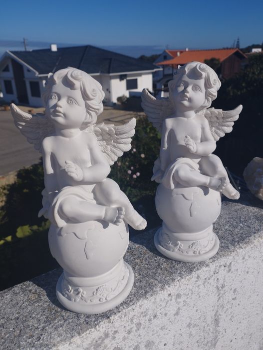 Dois Anjos para decoração.