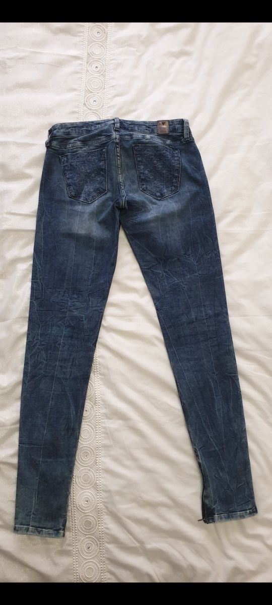 Guess Jeans 26r s logo 23