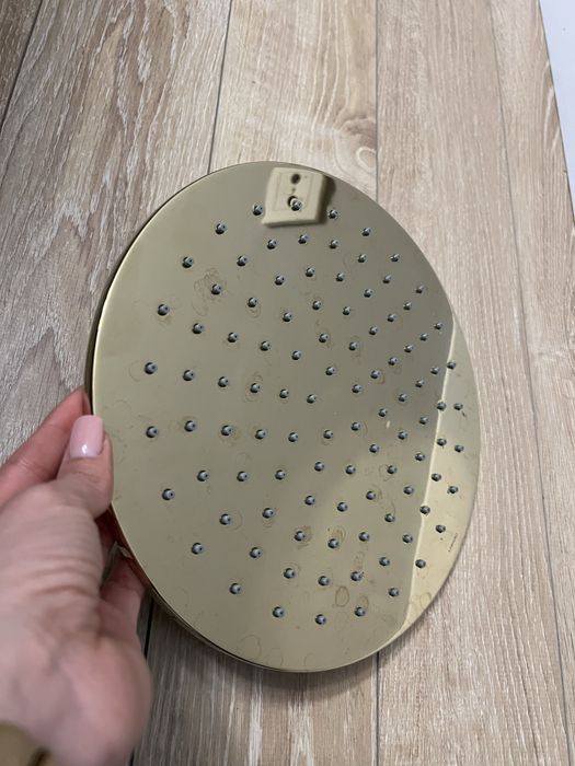 Złota deszczownica omnires y