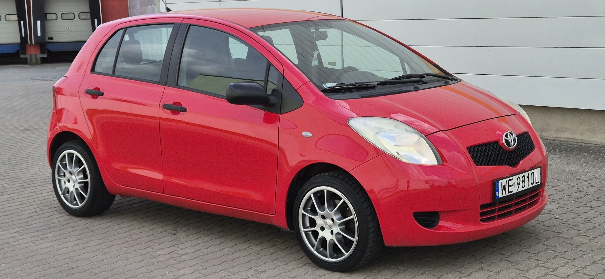 Sprzedam Toyotę yaris 2006 1.0 benzyna