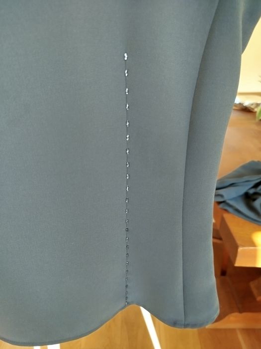Vendo conjunto de calças casaco e top