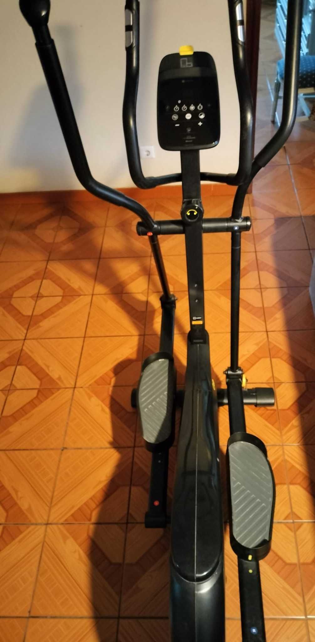 Bicicleta Elíptica Autoalimentada