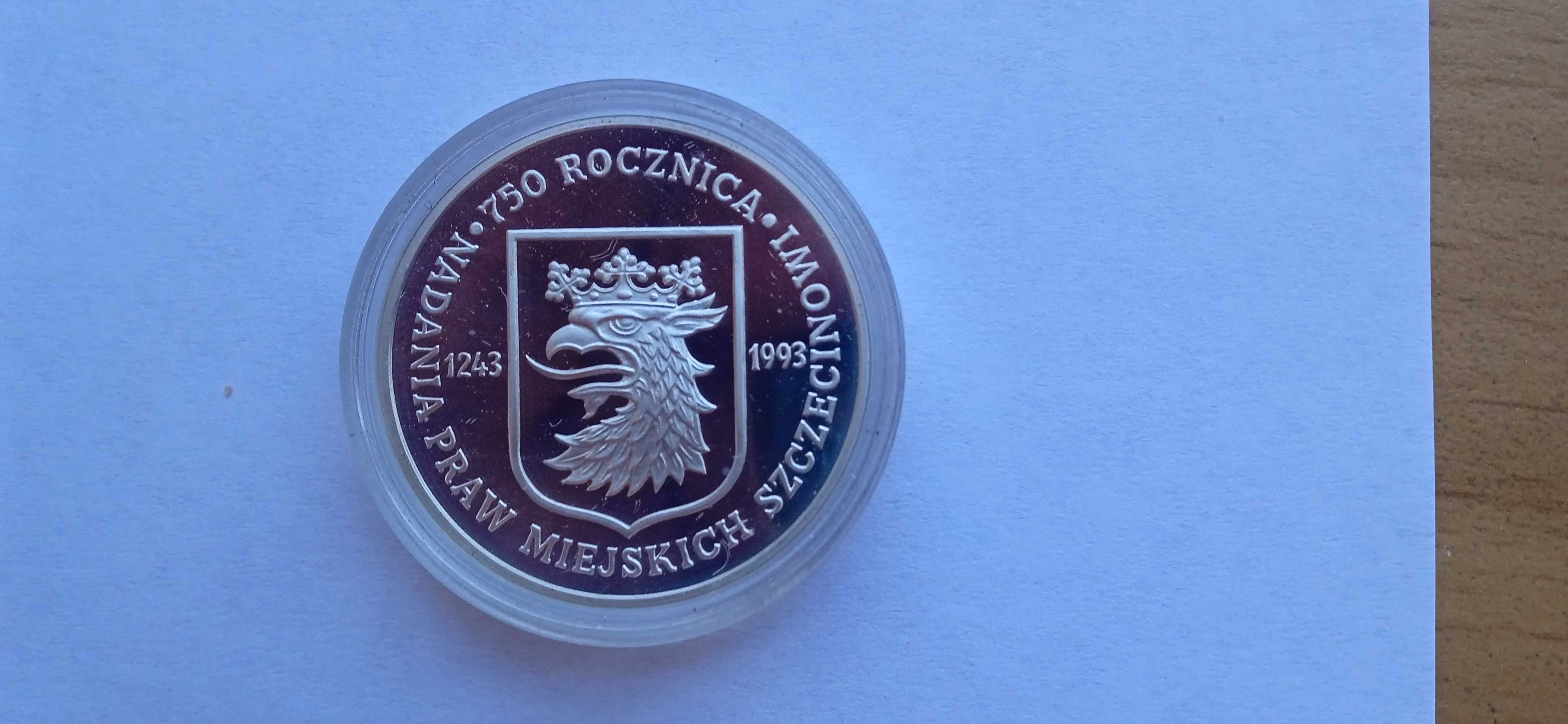 Srebrna moneta 200 000zł lustrzanka rok 1993.