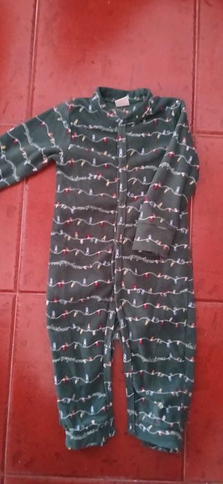 Roupa e calçado menino