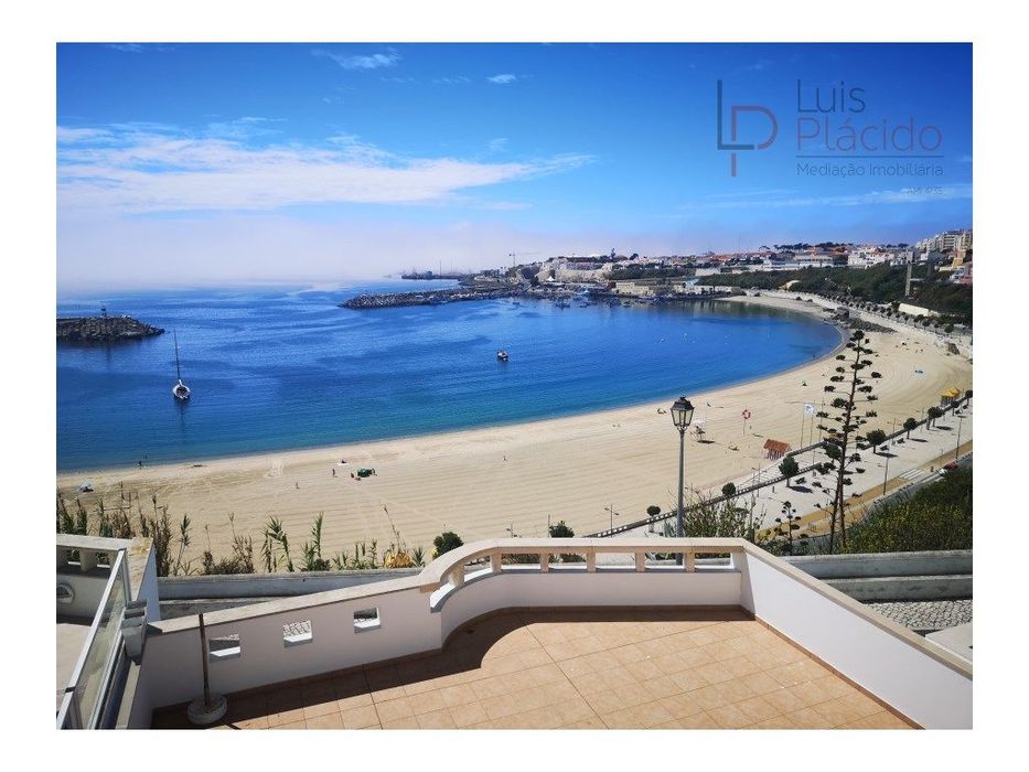 Moradia T3 | Vista frontal para a praia | Excelente terraço