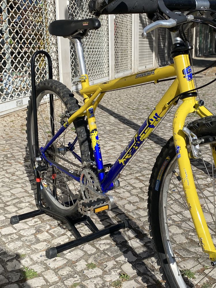 Bicicleta GT - clássica