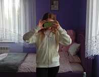 Kremowa, rozpinana bluza