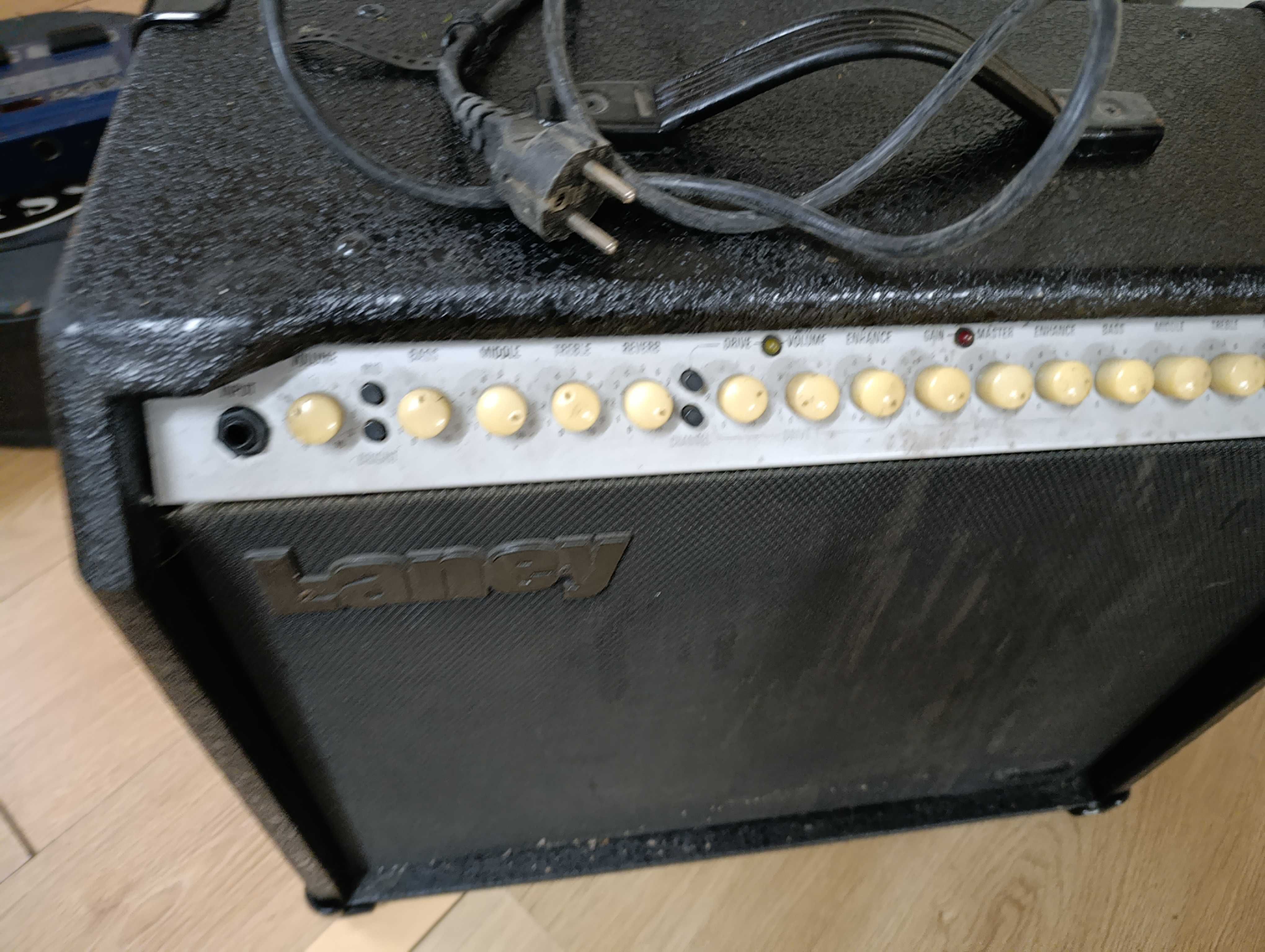 Amplificador Laney 120w