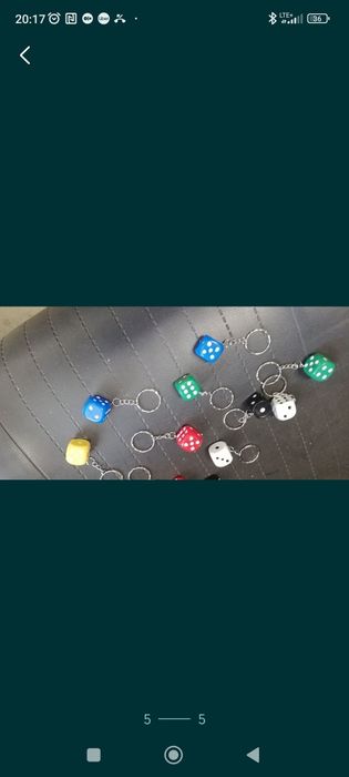 Fiat 126p brelok do kluczy kostką na szczęście