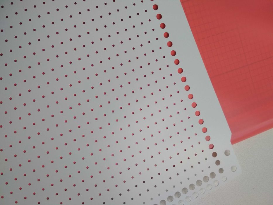 Набор  пластиковых перфокарт  для вязальных машин на 24 иглы. Япония.