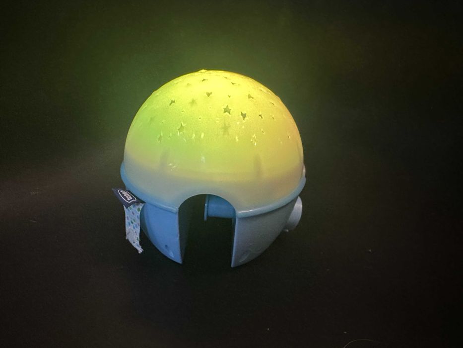 Ночник проектор на детскую кроватку chicco музыкальный.