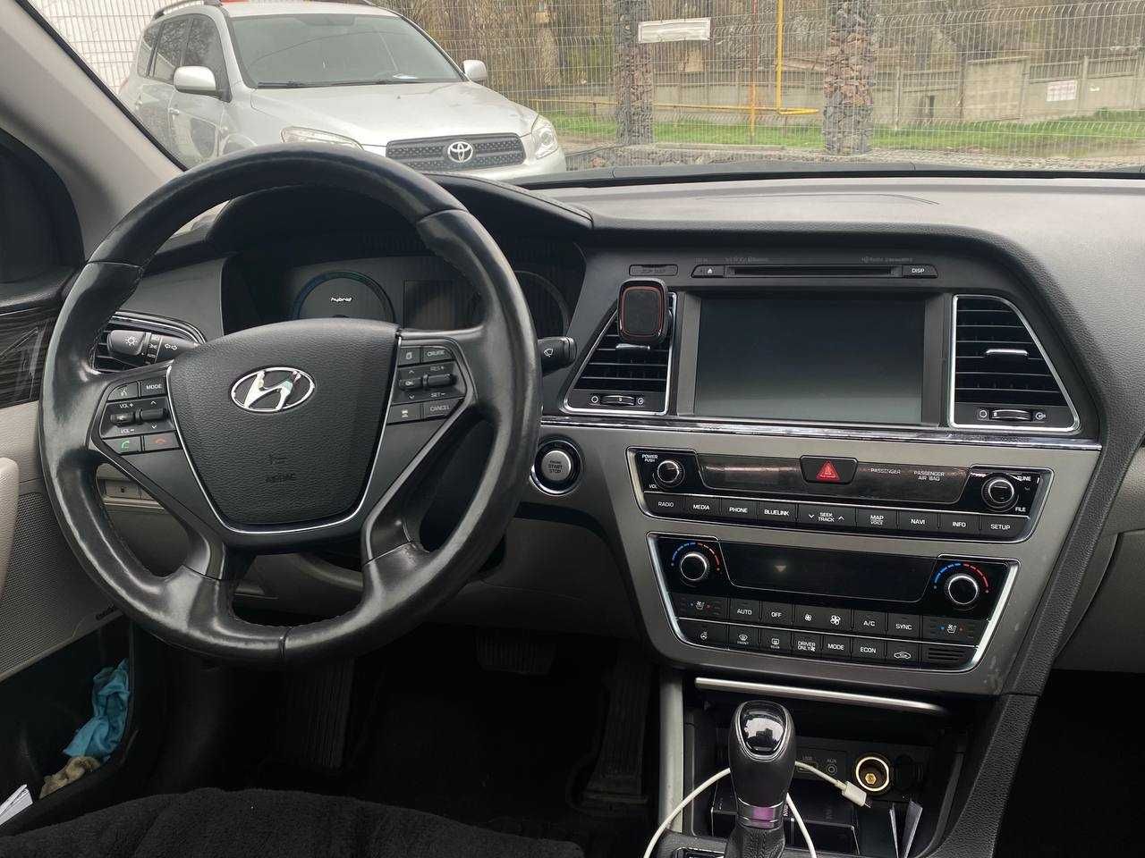 Авто Hyundai Sonata 2015